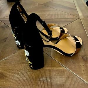 Amercan Glamour by Badgley Mischka size 10. Rose gold strap with gorgeous heels!